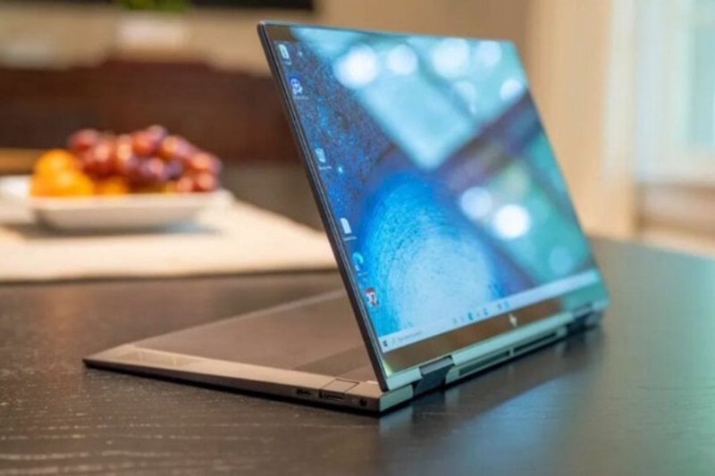 Laptop xoay gập 2 trong 1 có tốt không 1