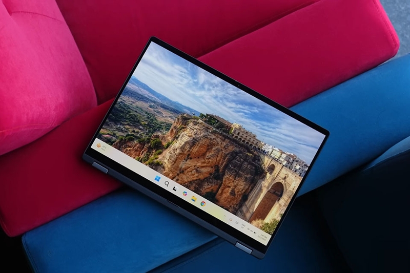 Laptop xoay gập 2 trong 1 có tốt không 6
