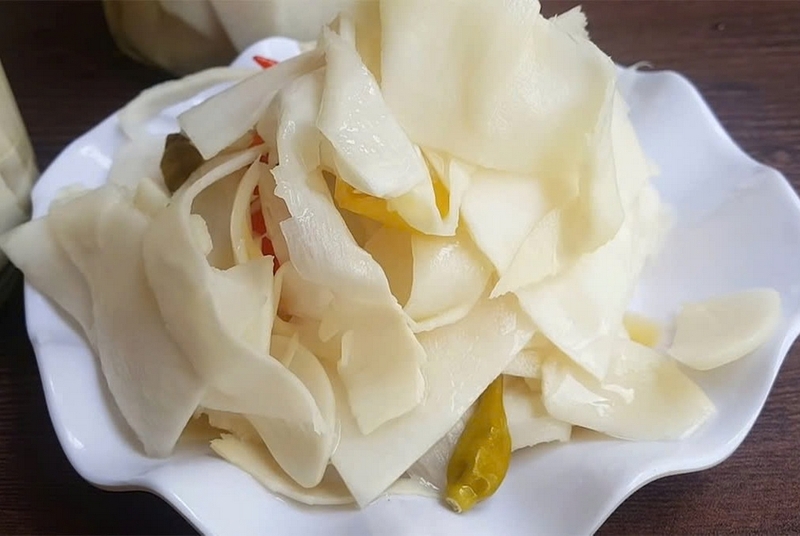 lẩu cá đuối măng chua ảnh 2