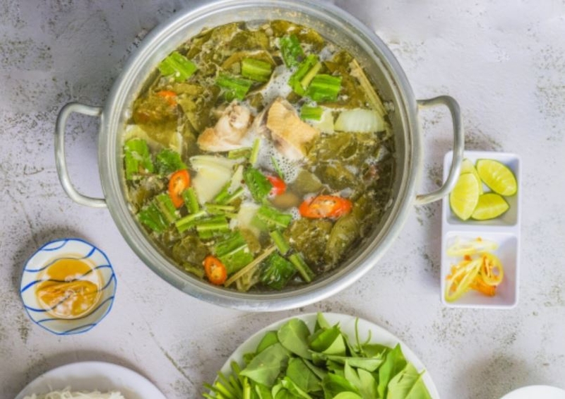 lẩu chân gà lá giang 9