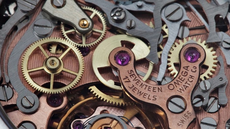 lau dầu đồng hồ 1