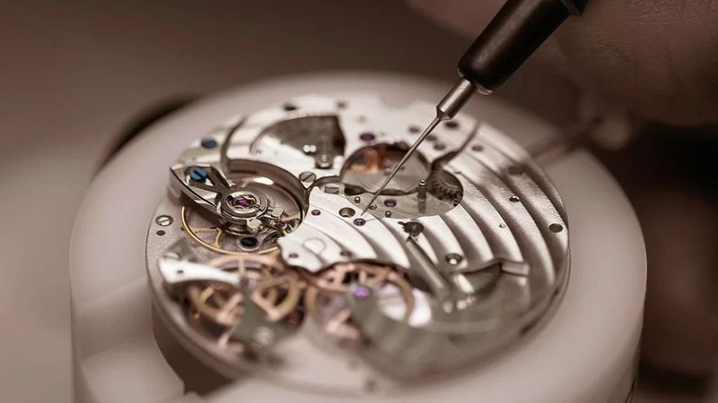 lau dầu đồng hồ 4