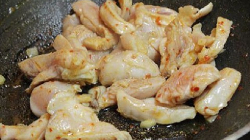 Xào thịt gà