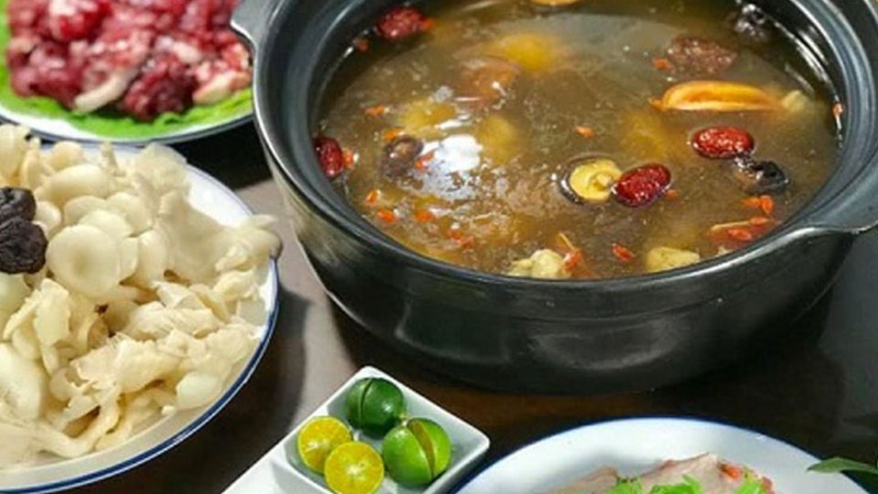 lẩu gà thuốc bắc 4