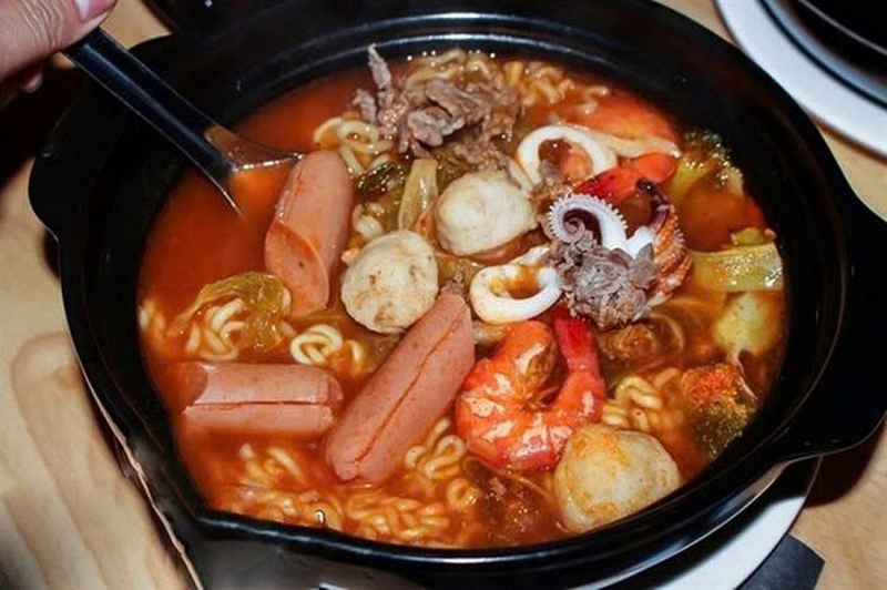Lẩu mì Hàn Quốc ảnh 8