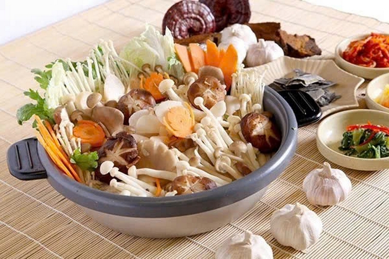 lẩu mực nấu nấm ảnh 6