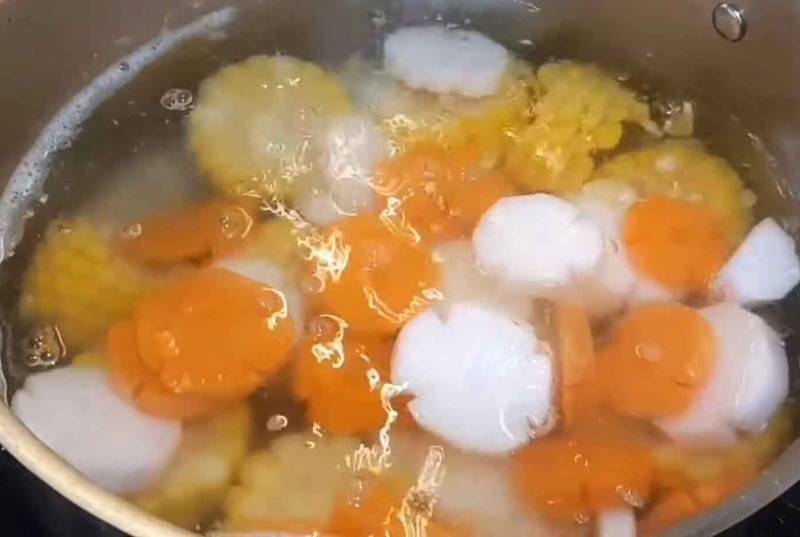 lẩu rau hình 8