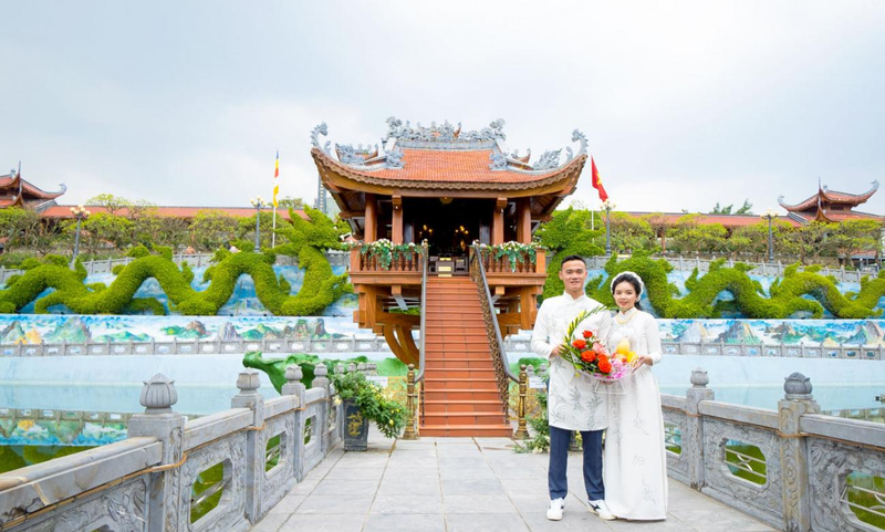 Lễ Hằng Thuận tại chùa Ba Vàng