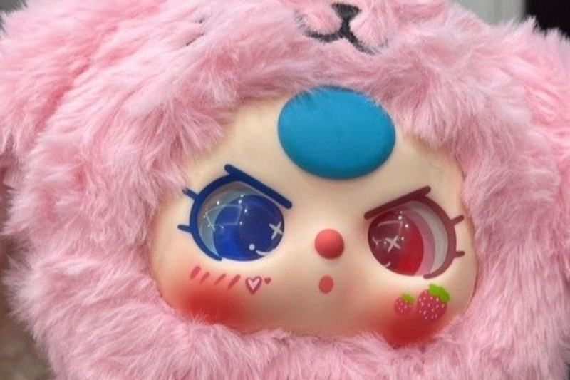 Mắt hai màu là một kiểu mắt mới xuất hiện trong các bộ sưu tập gần đây