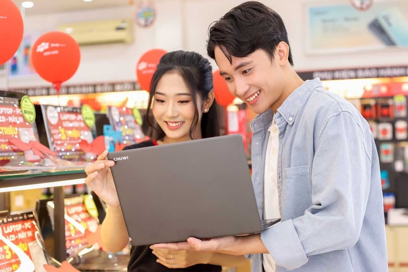 len-doi-laptop-tai-fpt-shop-thu-cu-tro-gia-den-25-trieu-203466-3.jpg