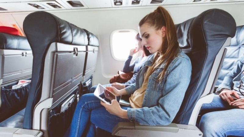 Wi-Fi và các dịch vụ kết nối trên máy bay