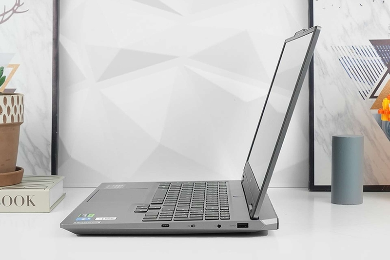 Laptop Lenovo Gaming LOQ 15IAX9 i5 12450HX (hình 4)