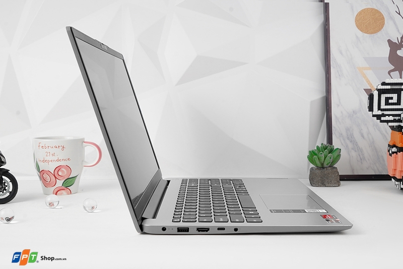 Lenovo IdeaPad 1 15ALC7 82R400VWVN 3