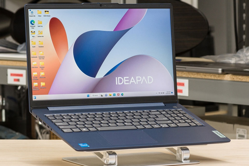 Lenovo IdeaPad chơi game tốt - 07