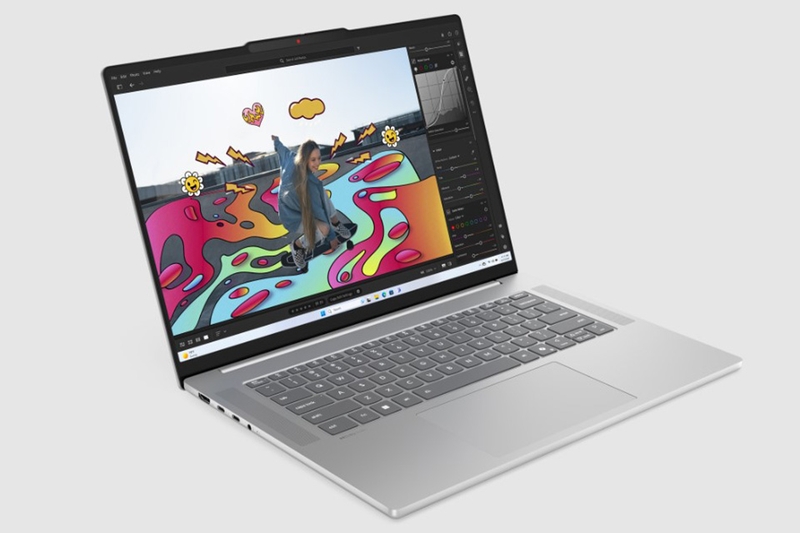 Lenovo IdeaPad Slim 5 OLED 15ARP10 chip AMD Ryzen 7 7735HS83J3001DVN