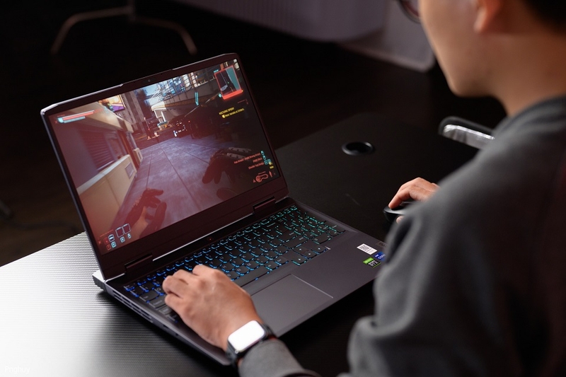 Lenovo Gaming LOQ 15IAX9 i5 12450HX (83GS00DBVN)