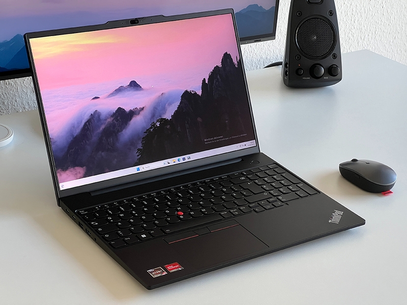 Top 5 laptop Lenovo ThinkPad chơi game tốt, cấu hình cao