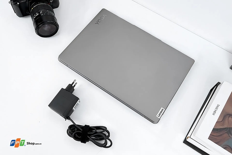 Đánh giá Lenovo Yoga Slim 7 - 06