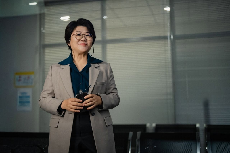 Lee Jung Eun vai Jang Hee Sook