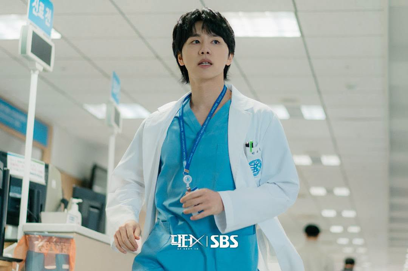 Kim Woo Seok vai Park Tae Gyeong