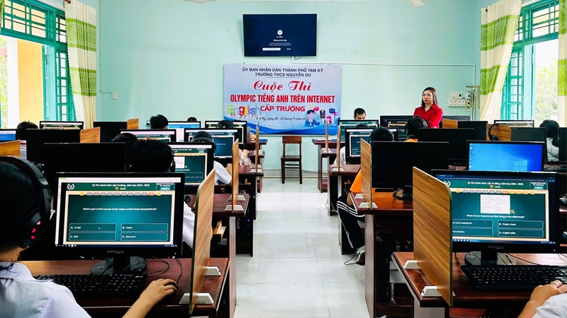 Cuộc thi Olympic Tiếng Anh (IOE) nhận được sự quan tâm lớn