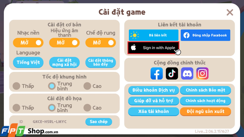 Tại mục Liên kết tài khoản, bạn nhấn vào Sign in with Apple&nbsp; để tiến hành liên kết tài khoản Play Together với tài khoản Apple ID