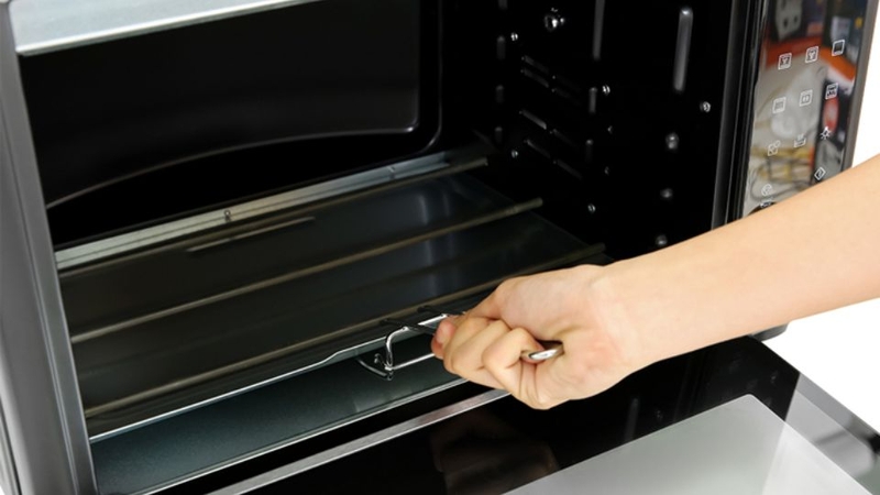 Lò nướng Electrolux EOT40DBD 5