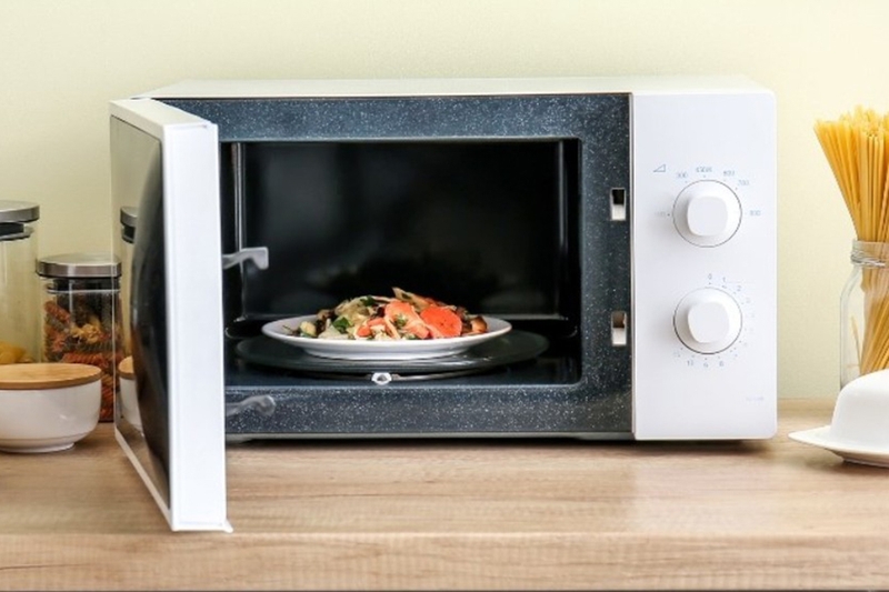 Lò vi sóng Electrolux có tốt không