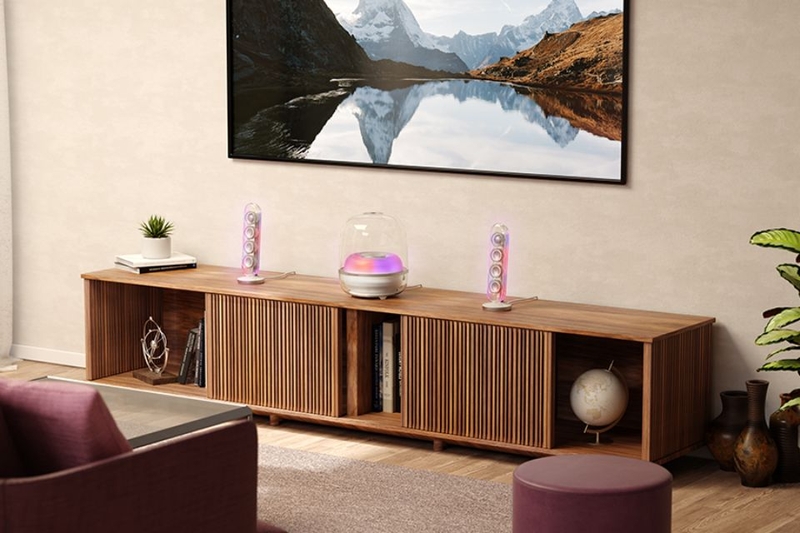 Loa Bluetooth Harman Kardon SoundSticks 5 thiết kế trong xuốt biểu tượng của phong cách