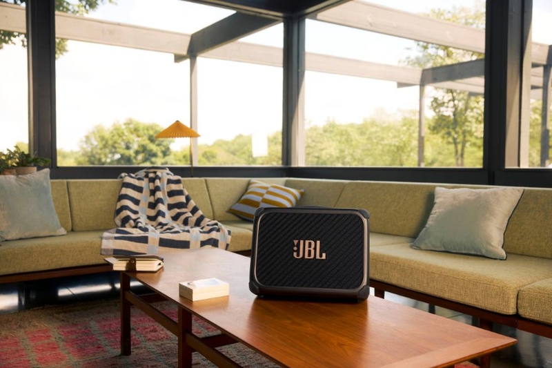 Loa Bluetooth JBL BandBox Trio - Trộn âm linh hoạt với mixer 4 kênh tích hợp
