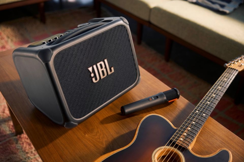 Loa Bluetooth JBL BandBox Trio - Hiệu ứng micro nâng tầm giọng hát của bạn