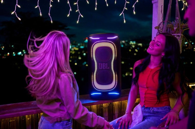 loa-bluetooth-jbl-partybox-330-2.jpg
