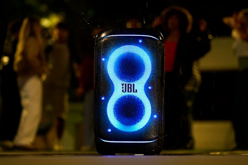 Loa Bluetooth JBL Partybox 520 hiệu ứng ánh sáng sống động