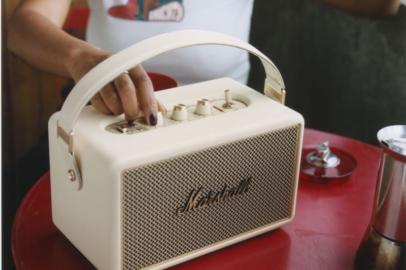 loa-bluetooth-marshal-kilburn-iii-2.jpg