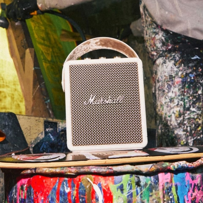 loa-bluetooth-marshall-stockwell-iii-3.jpg