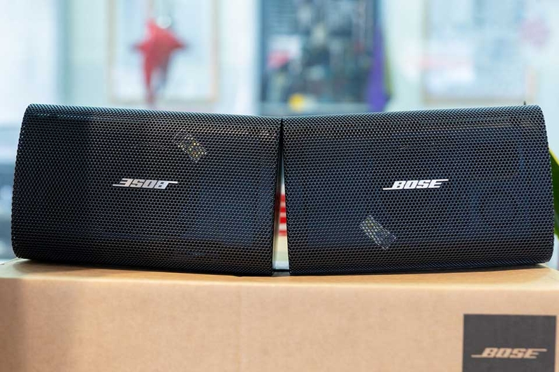 Loa Bose treo tường - 01