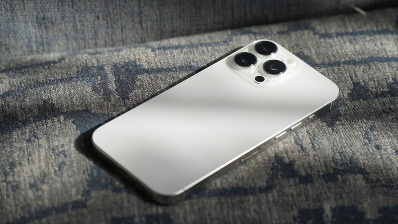 Loa iPhone 16 Pro Max bị rè là hiện tượng khá thường gặp