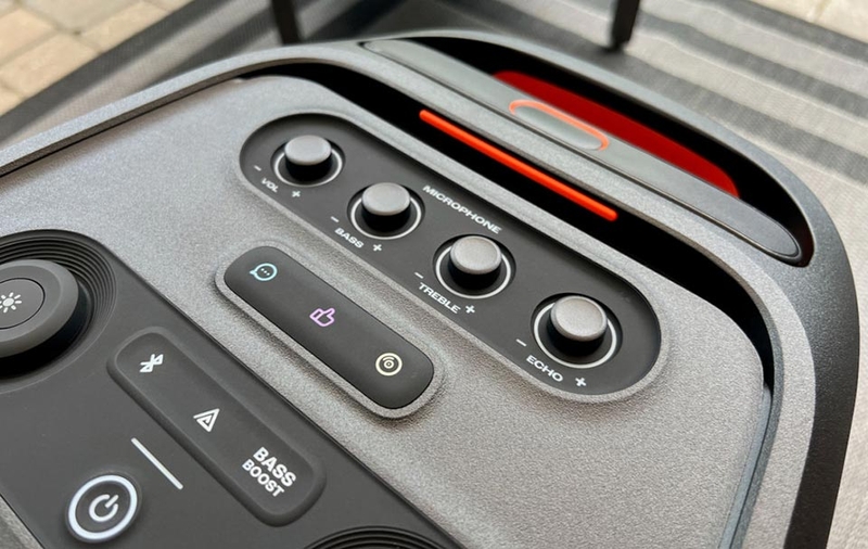 Loa JBL karaoke hay nhất - 07