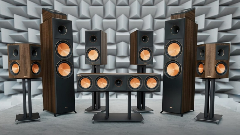 Dòng Reference Premiere