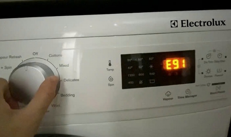 lỗi E91 máy sấy Electrolux ảnh 1
