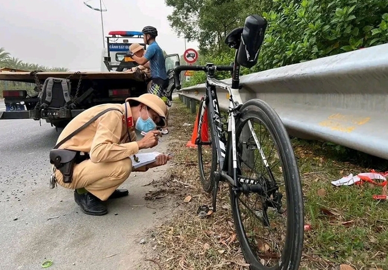 Lỗi đi vào đường cấm - 03