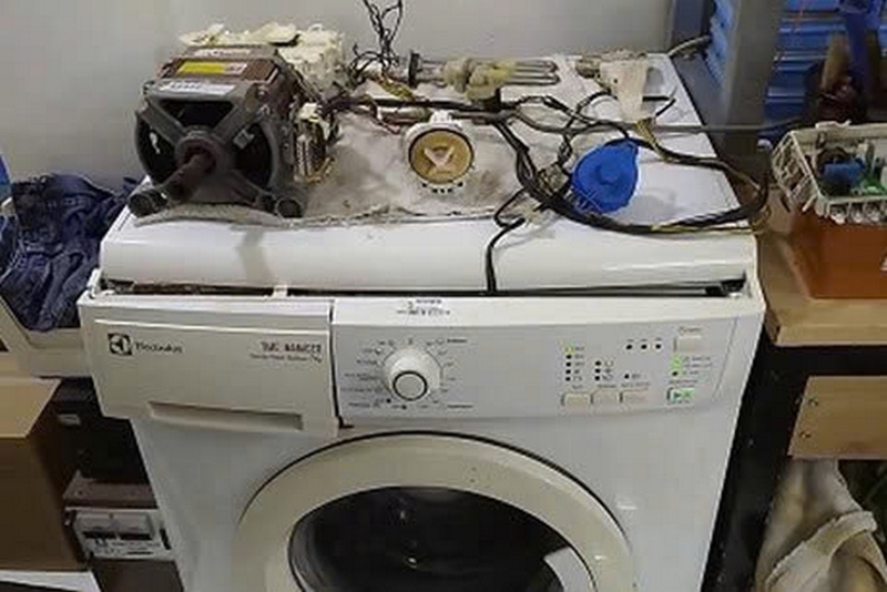 lỗi E24 máy giặt Electrolux ảnh 5
