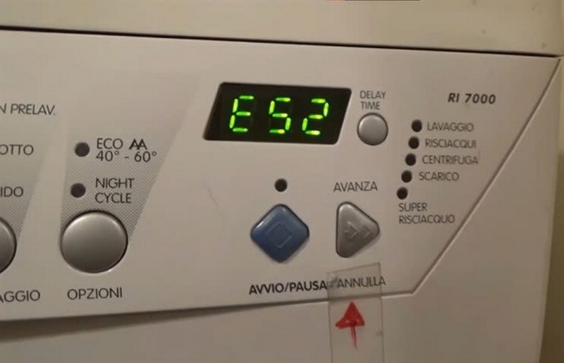 lỗi e52 máy giặt electrolux ảnh 1