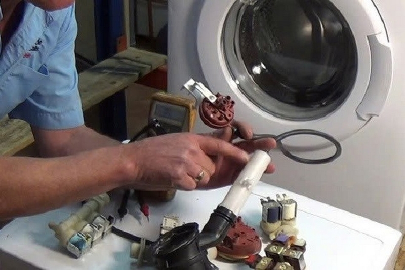 lỗi ea máy giặt electrolux ảnh 2