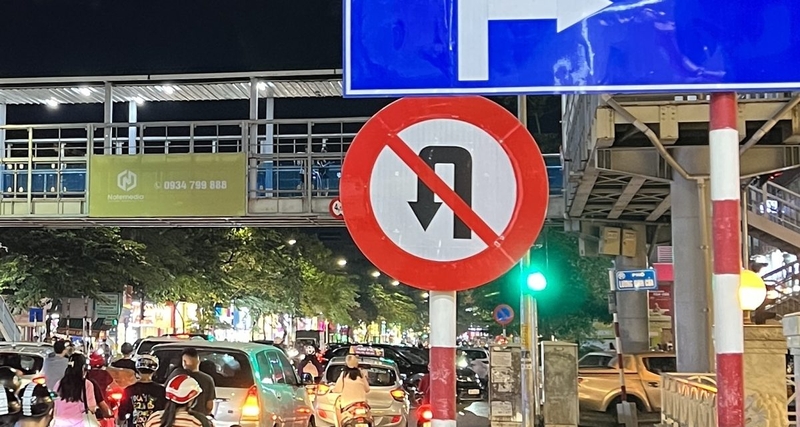 lỗi quay đầu xe nơi có biển cấm hình 1