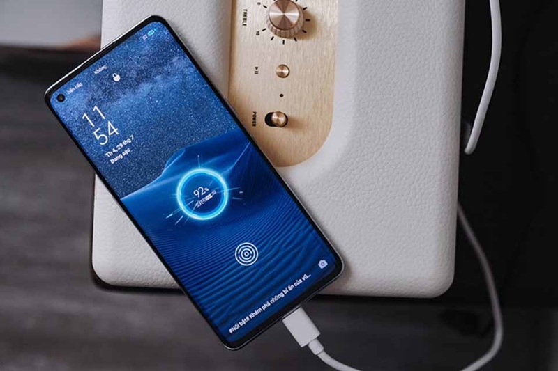 Lỗi tiếp xúc pin là gì 1