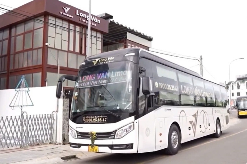 Long Vân limousine 1