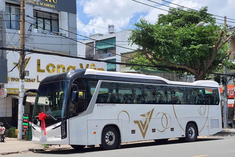 Long Vân limousine 3