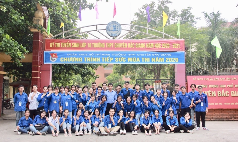 Của THPT chuyên Bắc Giang