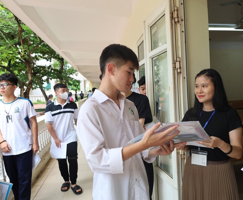 Của các THPT với phương thức kết hợp thi tuyển và xét tuyển